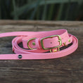 Załaduj obraz do przeglądarki galerii, Obroża na sprzączkę dla psa, pastelowy róż / PUPPY pink BURA
