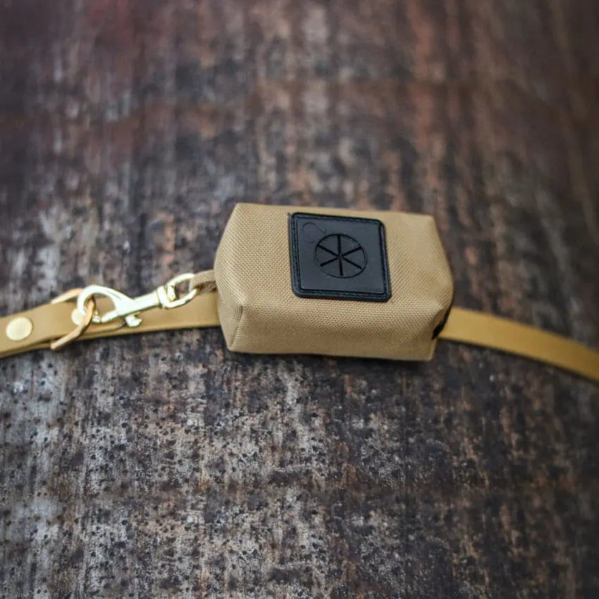 Etui na woreczki, beżowo-złoty / chocolate... HAU good! BURA