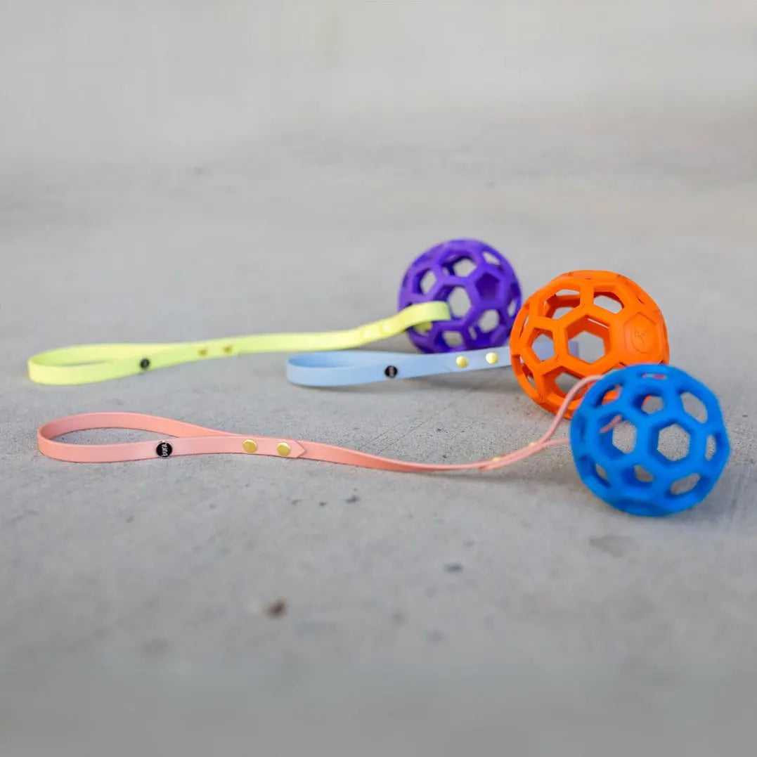 Piłka ażurowa do szarpania S - 8,7 cm, HOL-EE ROLLER / różne kolo BURA