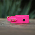 Załaduj obraz do przeglądarki galerii, Obroża dla Charta na sprzączkę, Pies&love / różowy BURA
