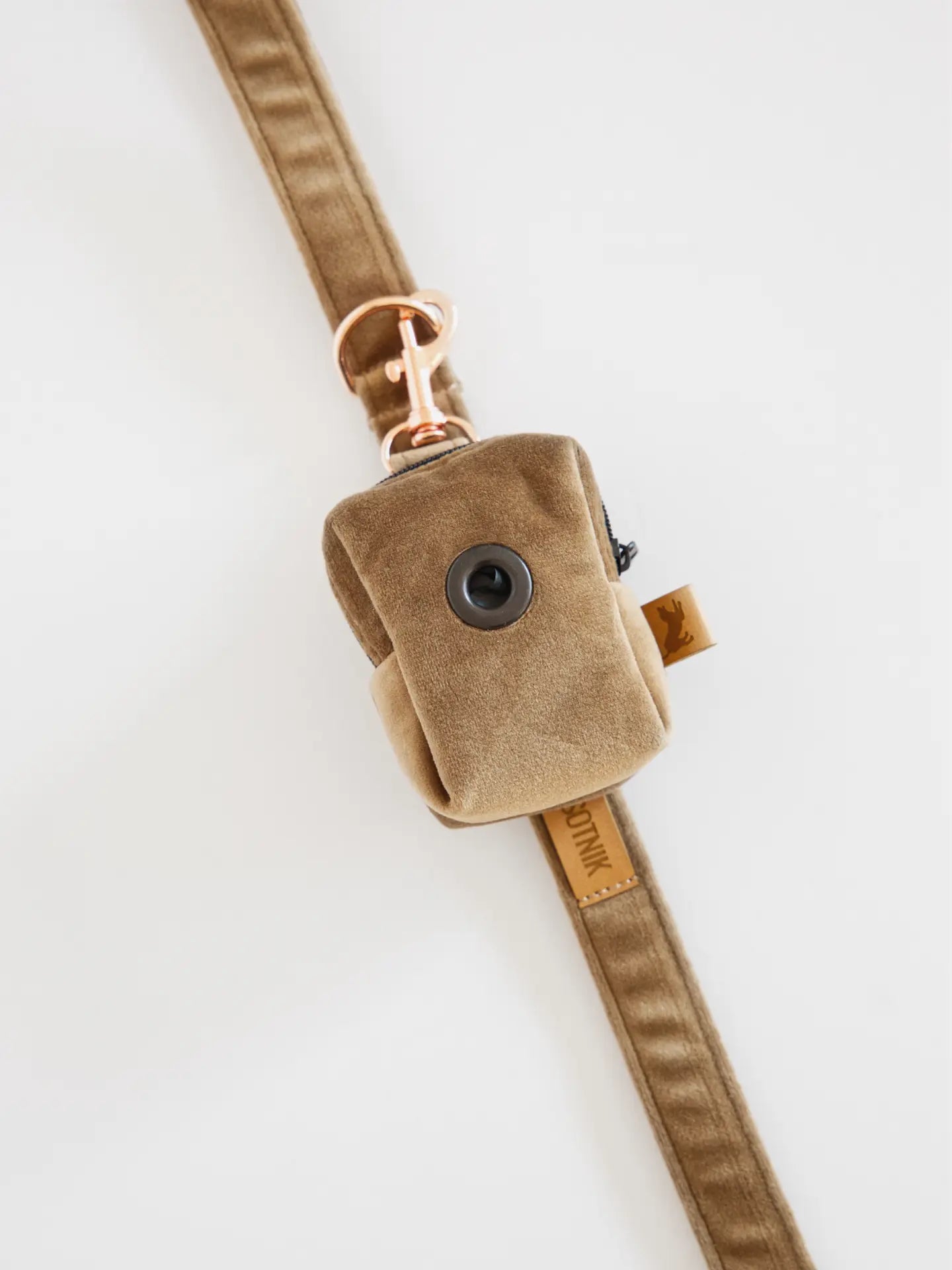 Etui na kupoworki brąz Psotnik