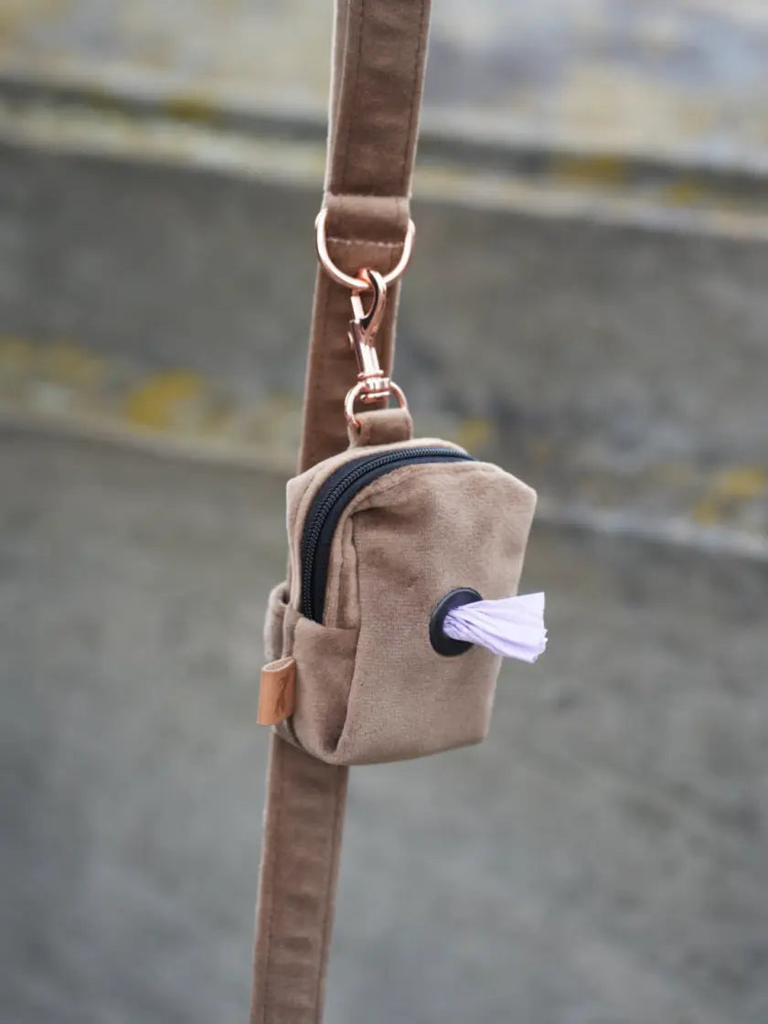 Etui na kupoworki brąz Psotnik