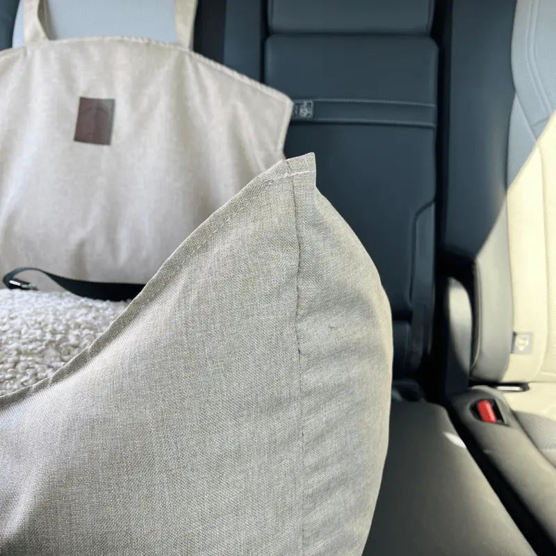 Fotelik do auta dla psa Luna psykryj mnie