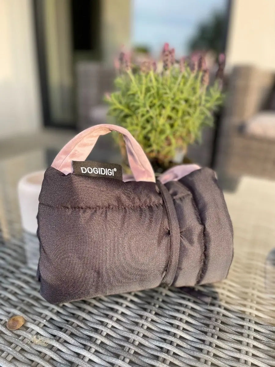 Mata dla psa TRAVEL brudny róż DOGIDIGI