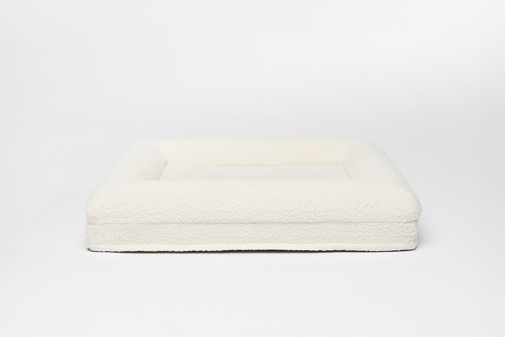 Premium boucle orthopedic bed MEDIUM