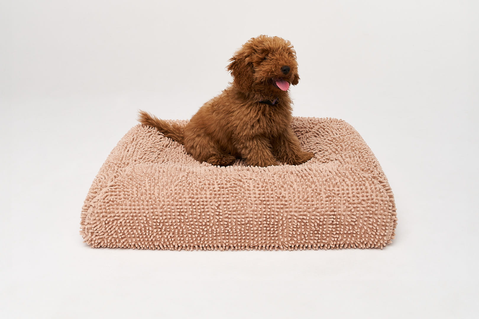 Microfiber protector for the premium boucle orthopedic bed