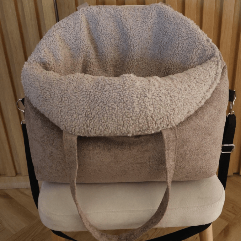 Torba i fotelik do auta dla psa baranek Mania